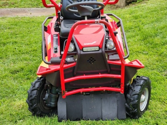 Second hand 4WD mower